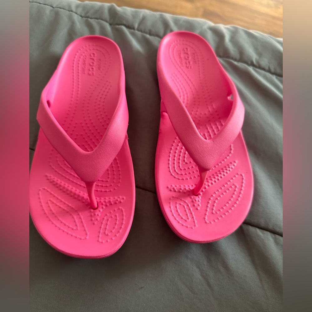 CROCS Vibrant Pink Sandals